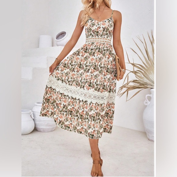 Mijas Floral Print Guipure Lace Insert Cami Dress - Picture 4 of 6